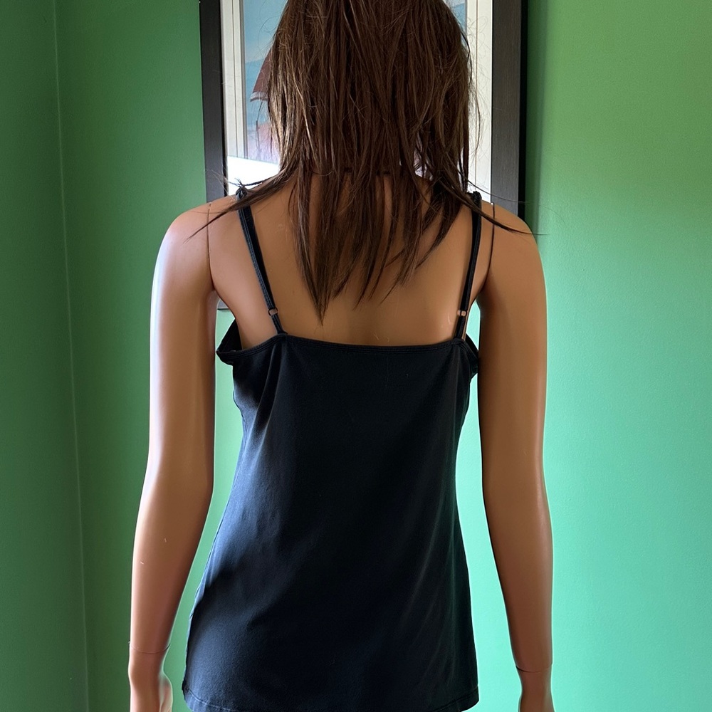💐💐EUC Sonoma Women's Black Spaghetti Strap Camisole Top💐💐 - Picture 2 of 11